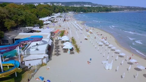 Flying over the beach Video stock 121306583