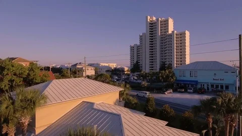 Flying over the beaches of South Beach, Miami, Florida 库存影片 70907076