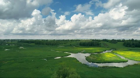 Flying Over Big Green Fields Vídeos de archivo 64737356