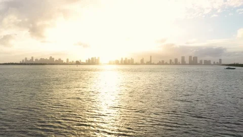 Flying Over Biscayne Bay Vídeo Stock 124569741