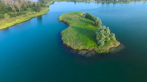 Flying over the blue lake 库存影片 66272592