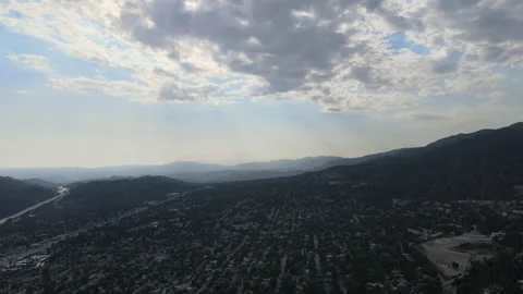 Flying over city | 4K Drone Stockbeeldmateriaal 136673363