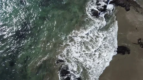 Flying over Coast and Waves Video stock 160223698