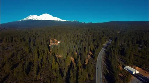 Flying over the forest mountain Vídeos de archivo 46463293