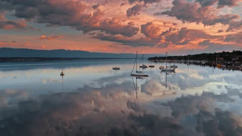 Flying over Geneva lake Video stock 160773795
