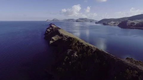 Flying over Lake Titicaca Video stock 82807579