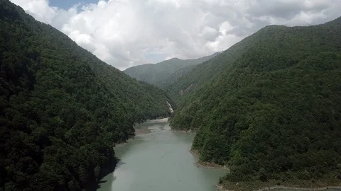 Flying Over The Mountain Gorge. The River In The Woods Stockbeeldmateriaal 126753811