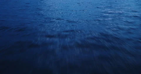 Flying Over Ocean at Dusk Vidéo 63506440