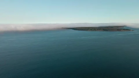 Flying over the ocean Video stock 248270763