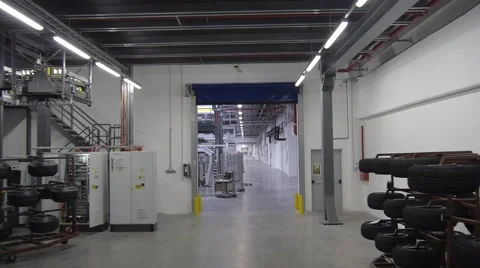 Flying over the production line in modern factory Vídeo Stock 58726141