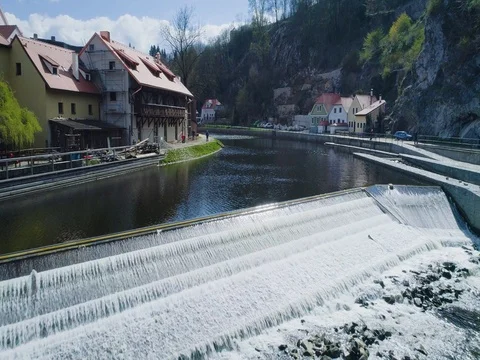 Flying over the river in Cesky Krumlov. Beutiful aerial view 스톡 동영상 80196608