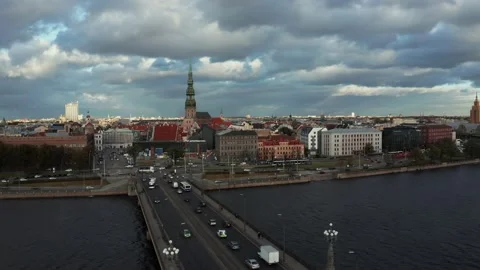 Flying over river Daugava in Riga towards the old town. 스톡 동영상 141458854