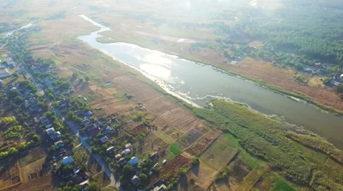 Flying over the river Video stock 67801222