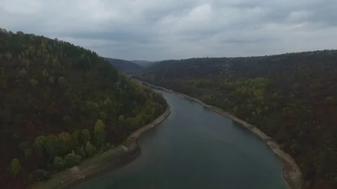 Flying over the River in the Gorge Video stock 76229329