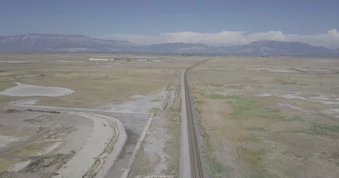 Flying over salt flats train track 10 Vidéo 90718423