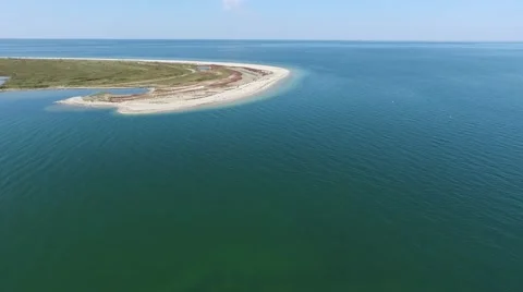 Flying over the sandy beaches Video stock 67753785