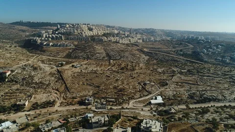 Flying over Security Fence between Bethlehem and Jerusalem. DJI_0082-06 Vidéo 104496685