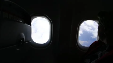 Flying over the sky Video stock 43303130