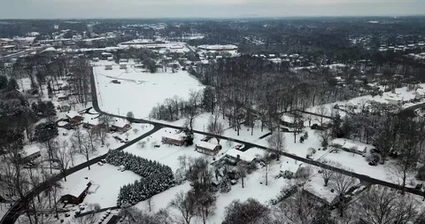 Flying Over Snow Covered Woods 스톡 동영상 88417618