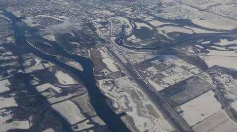 Flying over town during winter Stockbeeldmateriaal 43914282