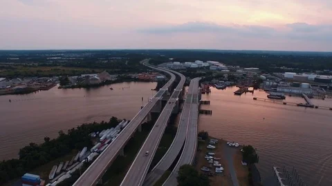 Flying over urban bridge, Baltimore, Maryland, United States Vidéo 70417780