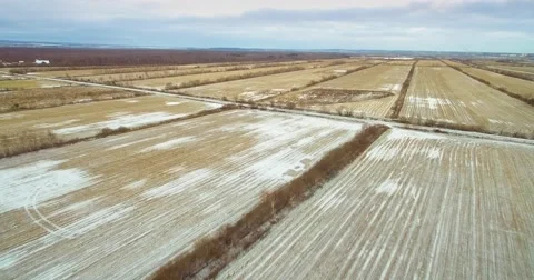 Flying over the vast snowy fields 스톡 동영상 56647083