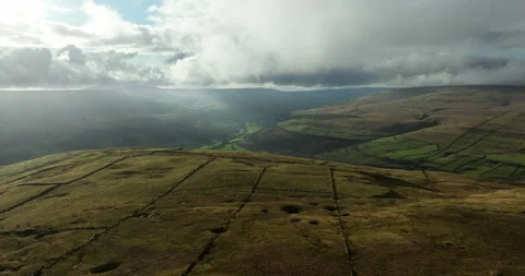Flying over Wharfedale Video stock 330167523