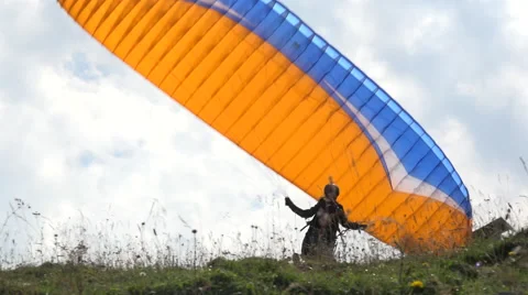 Flying with paragliding Stock-Footage 54617121