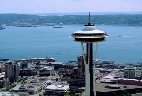 Flying past Space Needle to view of Seattle. Shot in 2000. Stock Footage 86918208