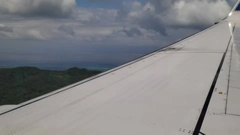 Flying into Roatan, Honduras Stock Footage 266168134