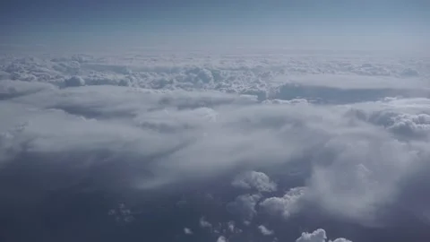 Flying through beautiful clouds Video stock 126250338