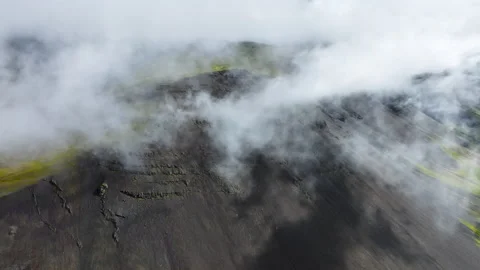 Flying Through Clouds Above Hills Cowered With Green Grass, Paradise Heaven Vidéo 261628622