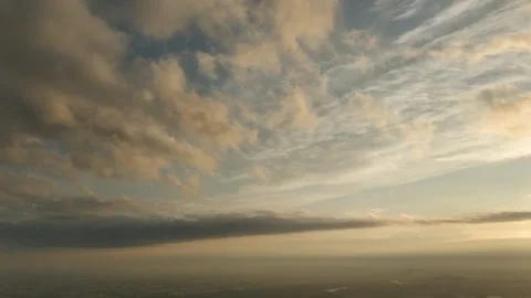 Flying through clouds 库存影片 132134488