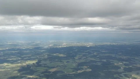 Flying through clouds 库存影片 132215180