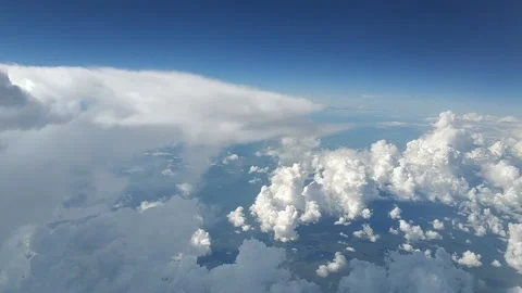 Flying through clouds Stock Footage 133139077