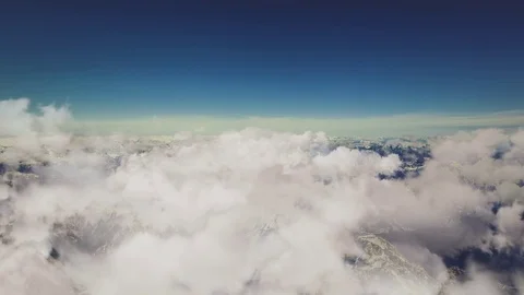 Flying Through Clouds | Loop 스톡 동영상 80990807