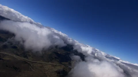 Flying through patchy cloud layer Video stock 59416816