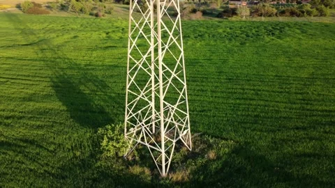 Flying through a pylon and landscape view Vídeo Stock 178123766