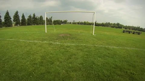 Flying Through a Soccer Net Видео 40642635