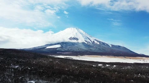 Flying towards Mount Fuji Stock Footage 124725219