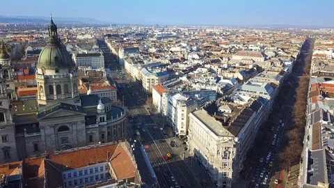 Flying towards St.Stephen's Basilica at the center of Budapest Stock Footage 88858748