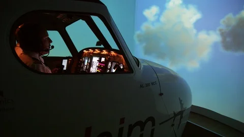 Flying, Wide Shot, Panning, 20 Seconds Or Greater, Indoors, Day, Technology, Stock-Footage 95918644