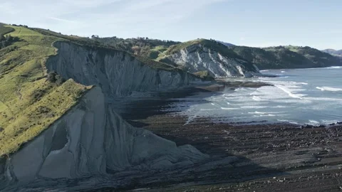 Flysch formations at Sakoneta beach in Basque Country 스톡 동영상 334247869