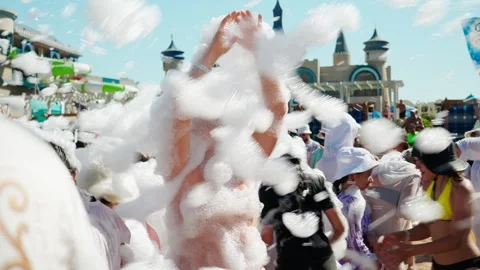 Foam disco on the beach at Gravity Aqua park Hotel. Stock Footage 346217877