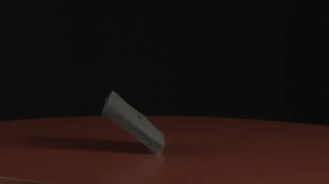 Foam falling and bouncing table in slow motion 库存影片 32273612