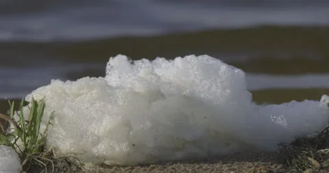 Foam on the seashore, 4K slomo Stock Footage 251718166