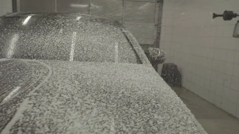Foaming a car Stock Footage 101900448