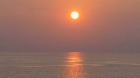 Focus on beautiful sunset Vidéo 100572613