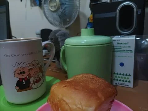 Focus of Breakfast slice of bread and coffee Foto stock