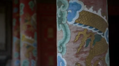 Focus Out: Colorful pattern on columns at temple, pillars at entrance of Stock Footage 117682923